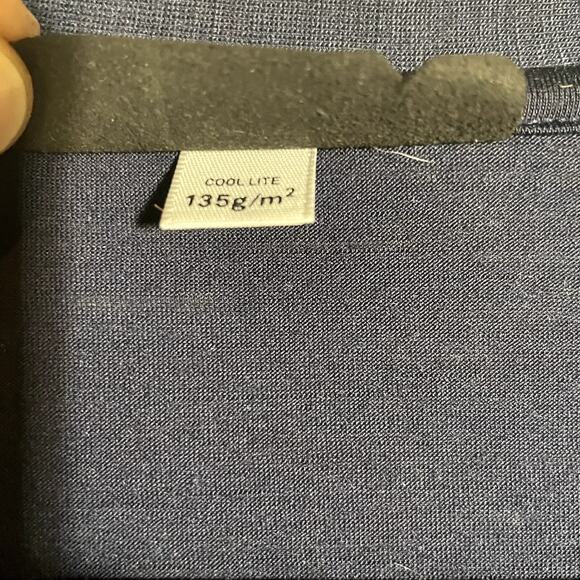 Women's Merino Cool-Lite Cardigan - Picture 4 of 5